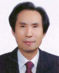 정윤성 전 양영디지털고 교장