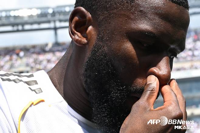 레알 마드리드 내부 분위기가 심상치 않다. 레알은 2024-25시즌 우승 트로피를 하나도 들어 올리지 못했다. 그런 상황에서 라커룸 갈등설이 수면 위로 떠올랐다. 그 중심엔 안토니오 뤼디거가 있다. 사진=AFPBBNews=News1