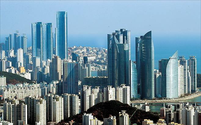 부산 해운대구 일대 아파트와 고층빌딩의 모습 [연합]