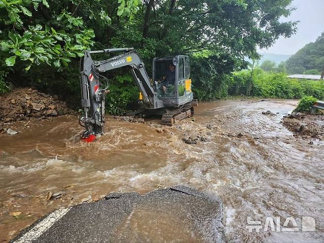 [포천=뉴시스] 내촌면 폭우 현장. (사진=포천시 제공) 2025.07.20 photo@newsis.com