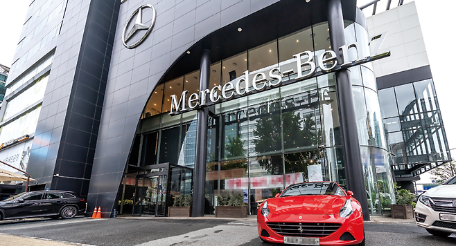 메르세데스 벤츠 매장 ⓒ시사저널 최준필