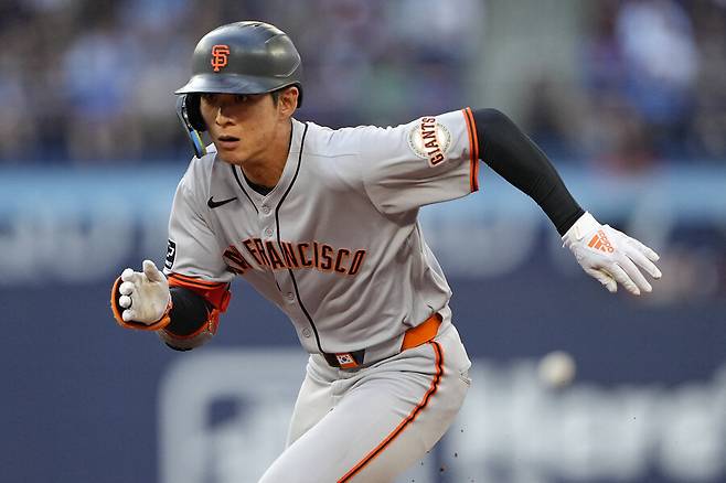 ▲ 19일(한국시간) 토론토 블루제이스와 경기에서 주루하는 이정후. ⓒ연합뉴스