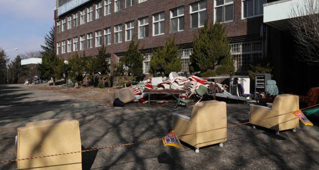 2018년 페교한 대구미래대학교. 지난 2021년 강의실 앞에 집기들이 쌓여 있는 모습. 매일신문 DB