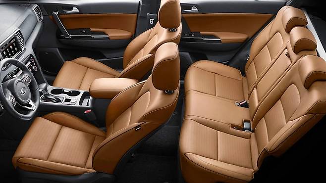 기아 스포티지 4세대 실내