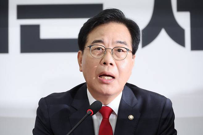 송언석 국민의힘 비상대책위원장 겸 원내대표가 지난 21일 국회에서 열린 비상대책위원회의에서 발언하고 있다. (사진=연합뉴스)