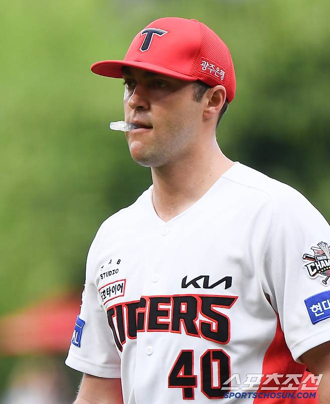 22일 광주 기아 챔피언스필드에서 열린 LG-KIA전. KIA 선발 네일이 1회를 무실점으로 막은 후 자신만만한 표정으로 내려오고 있다. 광주=정재근 기자 cjg@sportschosun.com/2025.7.22/