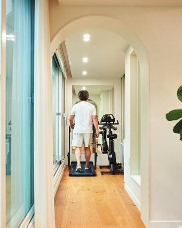 가족의 취향을 반영하고 자투리 공간까지 활용해 모두가 편안한 집으로 꾸몄다.