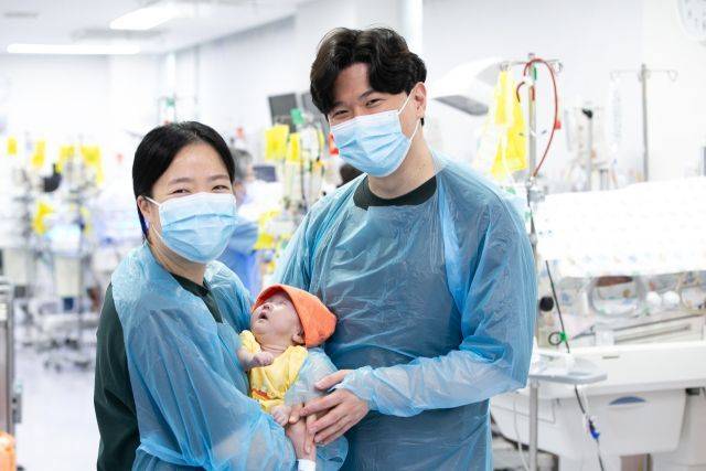 한채아양과 부모. 일산병원