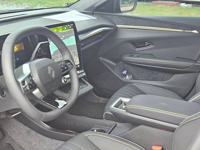 세닉 E-Tech 내부. ⓒ데일리안 정진주 기자