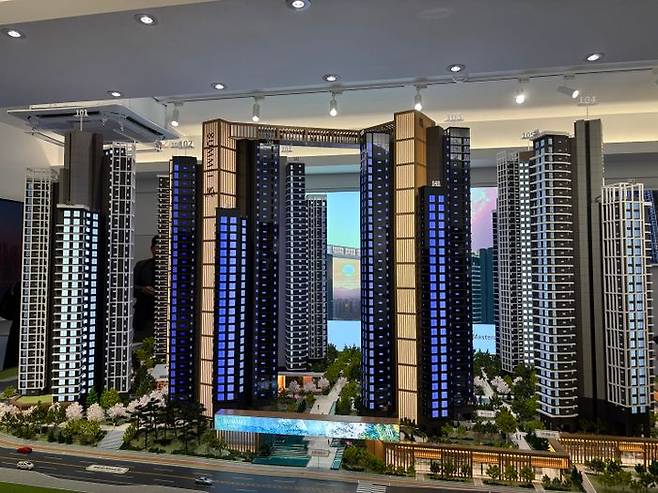 대우건설 홍보관에 설치된 ‘써밋 프라니티’ 모형도.ⓒ데일리안 임정희 기자