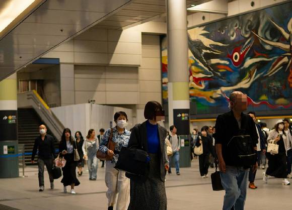 일본 도쿄 거리를 행인들이 걷고 있다. 기사와 직접적인 관련이 없는 사진 [사진=픽셀스]