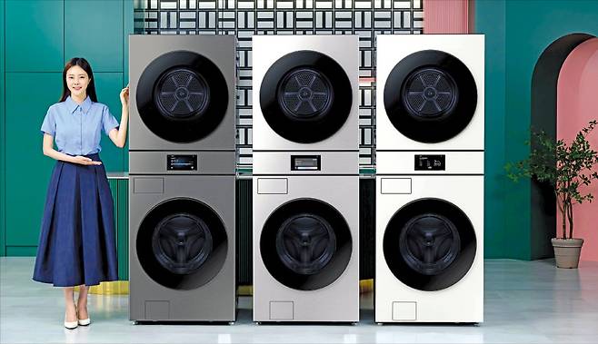 삼성전자의 2025년형 상하 결합형 세탁기∙건조기 ‘비스포크 AI 원바디’.  삼성전자 제공