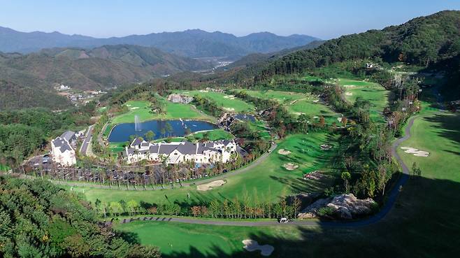 강원도 원주시 구학산 자락에 위치한 오로라 골프&리조트 전경. 오로라 골프&리조트