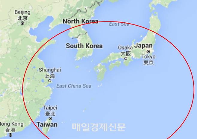 일본이 주장하는 원 시어터 구상의 지리적 범위(붉은선 안)