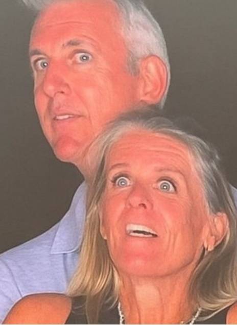 지난 16일(현지시간) 콜드플레이 콘서트 도중 중년 관객 불륜 들통 난 전광판 영상. [엑스(X·옛 트위터) 캡처]