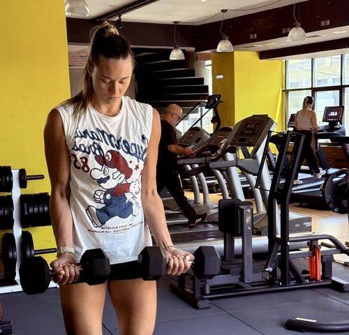 웨이트트레이닝 중인 흥국생명의 레베카 [레베카 제공. 재판매 및 DB 금지]