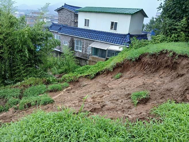 사적 '함안 말이산 고분군' 피해 모습  [국가유산청 제공. 재판매 및 DB 금지]