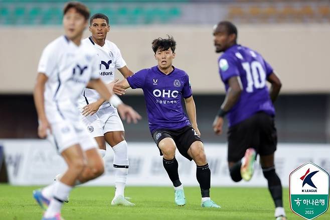 22일 안양종합운동장에서 열린 대구FC와 경기에 출전한 FC안양 김보경