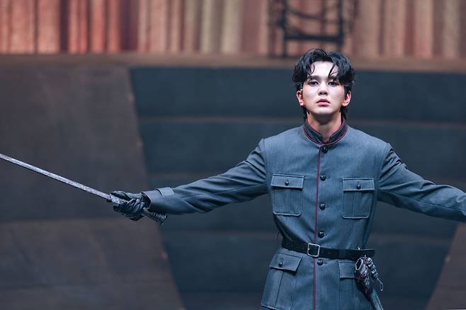 셰익스피어의 ‘줄리어스 시저’가 원작인 연극 ‘킬링 시저’에서 브루터스를 연기한 유승호./토브씨어터컴퍼니