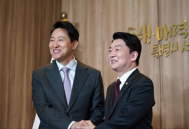 오세훈 서울시장과 안철수 국민의힘 의원/뉴시스