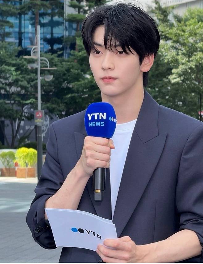 어제 난리난 ytn 존잘 기상 캐스터