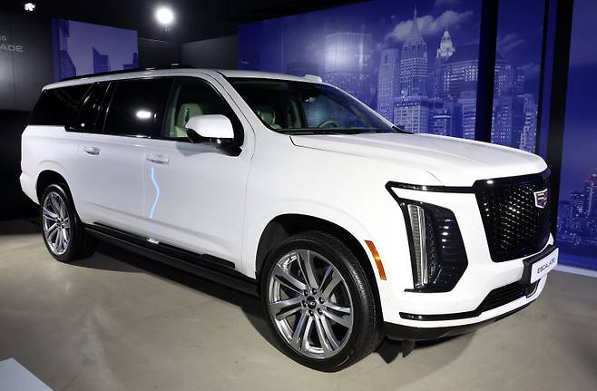 캐딜락 더 뉴 에스컬레이드 뉴시스