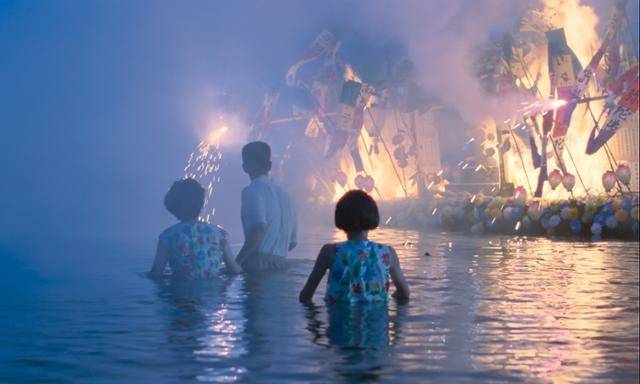 일본 영화 거장 소마이 신지의 '이사'. 찬란 제공