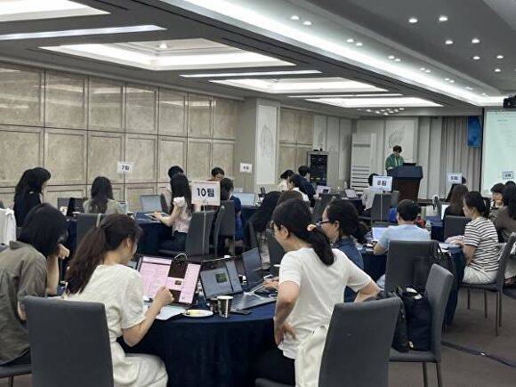 대전교육청은 18일부터 19일까지 초등교사를 대상으로 인공지능·디지털 수업설계 역량강화 연수를 가졌다 [사진=대전교육청]