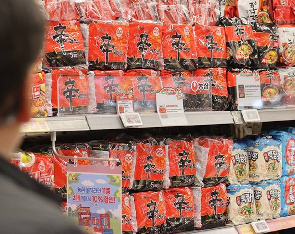 대형마트에 진열된 농심 라면. [사진=연합뉴스]