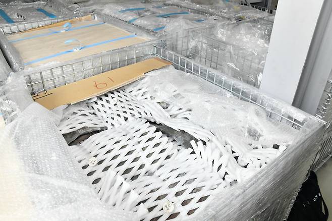 [파주=뉴시스] 23일 경기 파주시 전통건축수리기술진흥재단 수장고에 공개된 관월당 해체 부재 (사진=국가유산청 제공) 2025..07.23. photo@newsis.com  *재판매 및 DB 금지