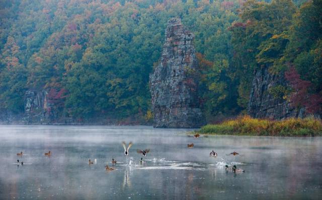 울산 울주군에 위치한 선바위. 사진제공=울산시
