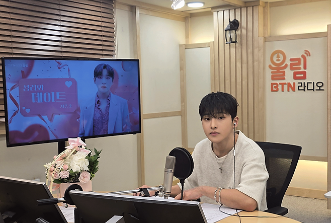 C2K엔터테인먼트 제공