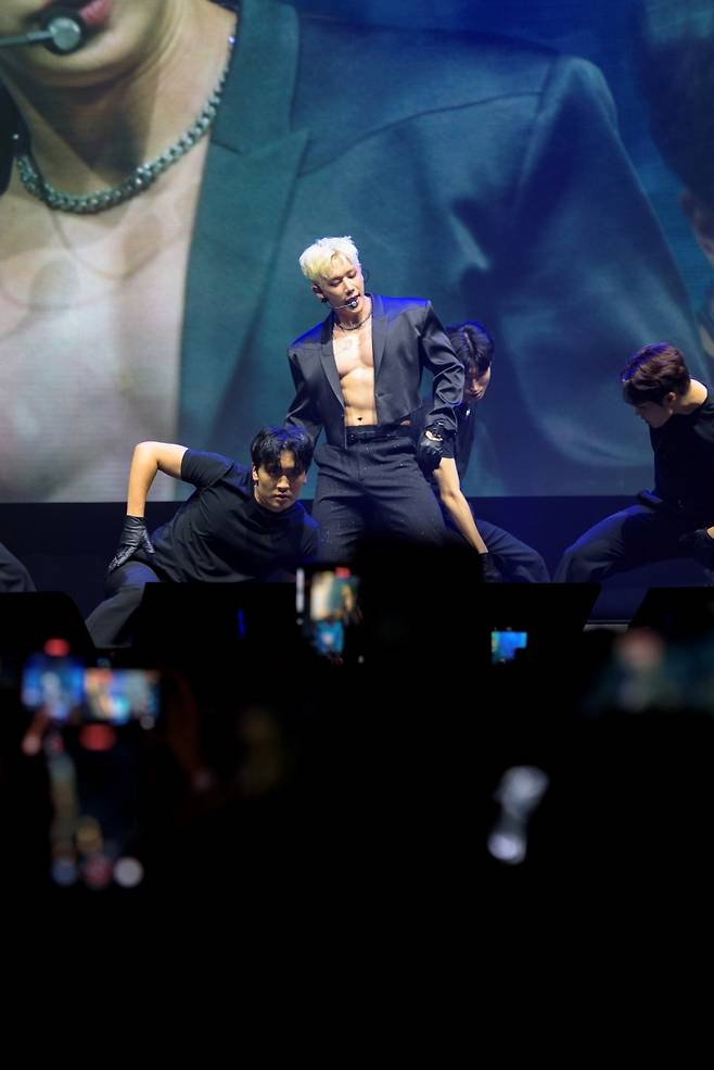 "꼭 다시 만나요!" 원호, 칠레→브라질→멕시코 공연 성황 마무리