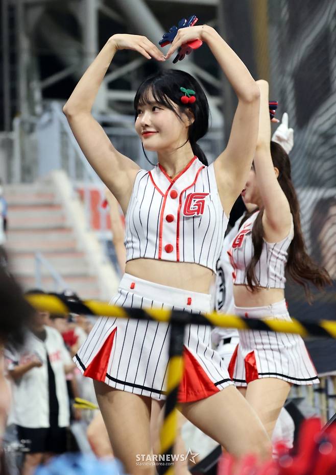 [한번에쓱]'자  갈매기들 다들 일어날 시간!' 최홍라