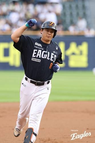 솔로홈런 친 한화의 노시환  [한화 이글스 제공. 재판매.DB 금지]