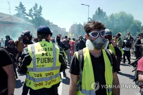 2018년 노란 조끼 시위 [EPA 연합뉴스 자료사진. 재판매 및 DB 금지]