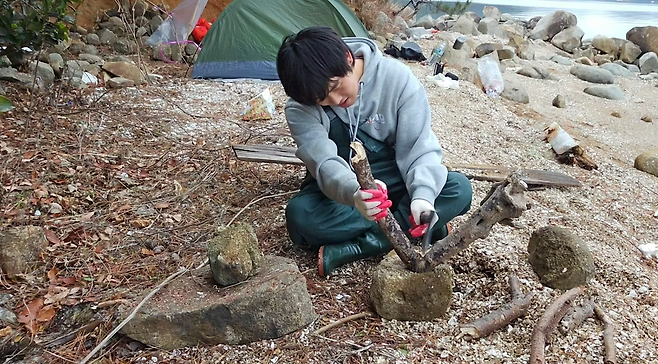 2주 간의 무인도 콘텐츠를 진행 중인 스트리머 이지상(제공=SOOP).