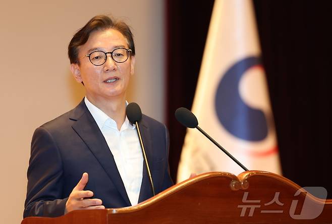 전재수 해양수산부 장관이 24일 오전 세종시 정부세종청사에서 열린 취임식에서 취임사를 하고 있다. 2025.7.24/뉴스1 ⓒ News1 김기남 기자