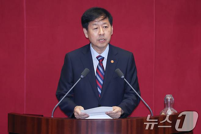 구윤철 경제부총리 겸 기획재정부 장관이 23일 오후 서울 여의도 국회에서 열린 제427회국회(임시회) 제2차 본회의에서 신임 국무위원 인사말을 하고 있다. 2025.7.23/뉴스1 ⓒ News1 안은나 기자