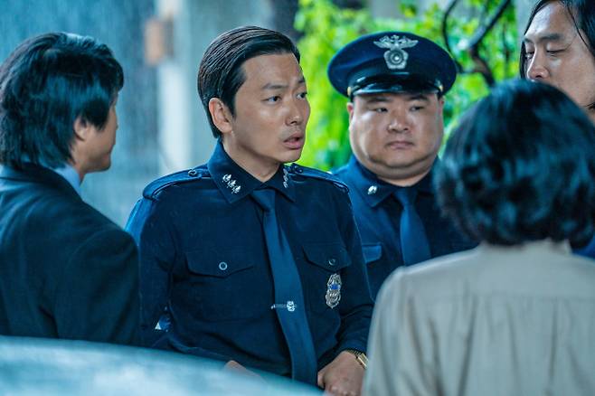 ‘파인:촌뜨기들’ 이동휘 본격 변화 (사진: 디즈니+)