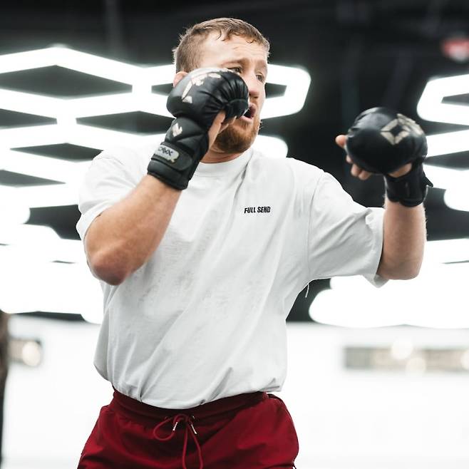 토푸리아 상대는 누구?… 게이치 “토푸리아 꺾고 할로웨이와 싸울 것”(출처: 저스틴 게이치 인스타그램)