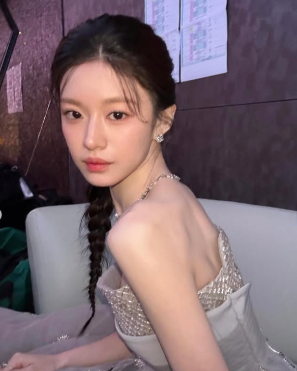 고운정 드레스 2.png "고윤정 여신 드레스"