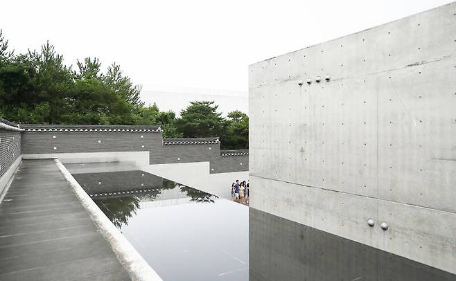 한국인이 가장 사랑하는 일본 건축가 안도 다다오가 설계한 본태박물관. 박미향 기자