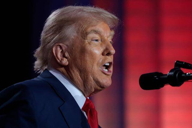 도널드 트럼프 미국 대통령이 23일 워싱턴에서 열린 '인공지능(AI) 경쟁 승리 서밋' 행사에서 연설하고 있다. 워싱턴=AP 연합뉴스