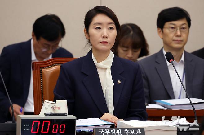 '갑질 논란' 등이 제기돼 자진 사퇴한 강선우 여성가족부 장관 후보자. 윤창원 기자