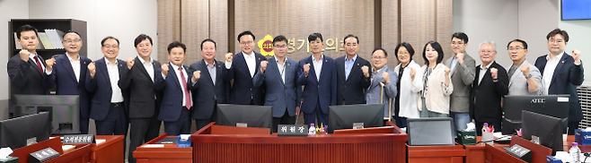 7월 23일 제385회 임시회 제2차 본회의에서 제4기 경기도청 예산결산특별위원회 위원 선임. (사진=경기도의회)