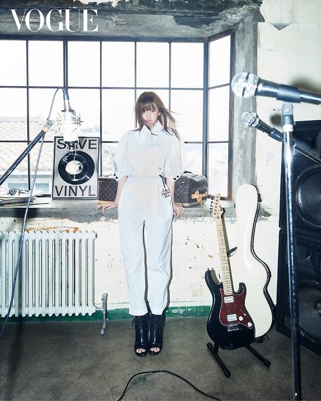 안유진. 사진ㅣ보그 코리아