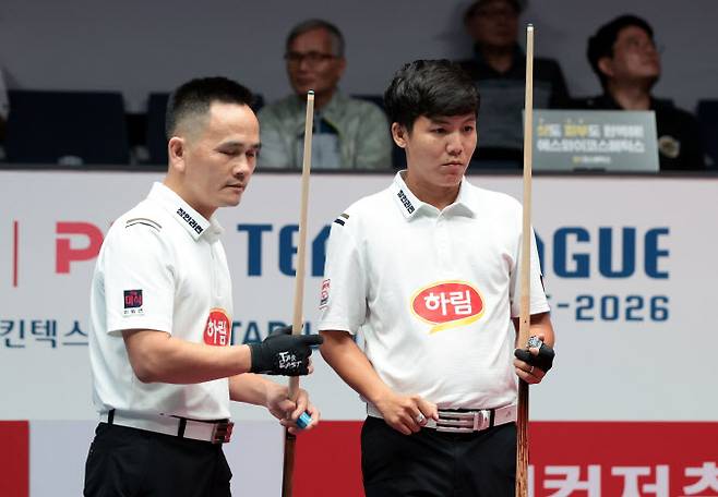 프로당구 PBA 팀리그 하림의 남자복식을 책임지는 쩐득민(왼쪽)과 응우옌프엉린. 사진=PBA