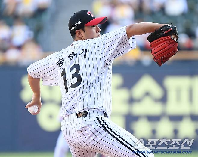 10일 서울 잠실구장에서 열린 키움-LG전. LG 선발투수 송승기가 투구하고 있다. 잠실=정재근 기자 cjg@sportschosun.com/2025.7.10/