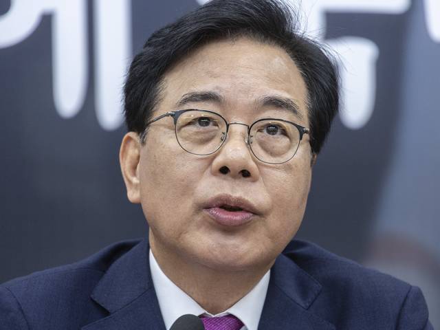 송언석 국민의힘 비상대책위원장 겸 원내대표가 7월24일 국회 본청에서 열린 당 비상대책위원회에서 발언하고 있다.<연합뉴스>